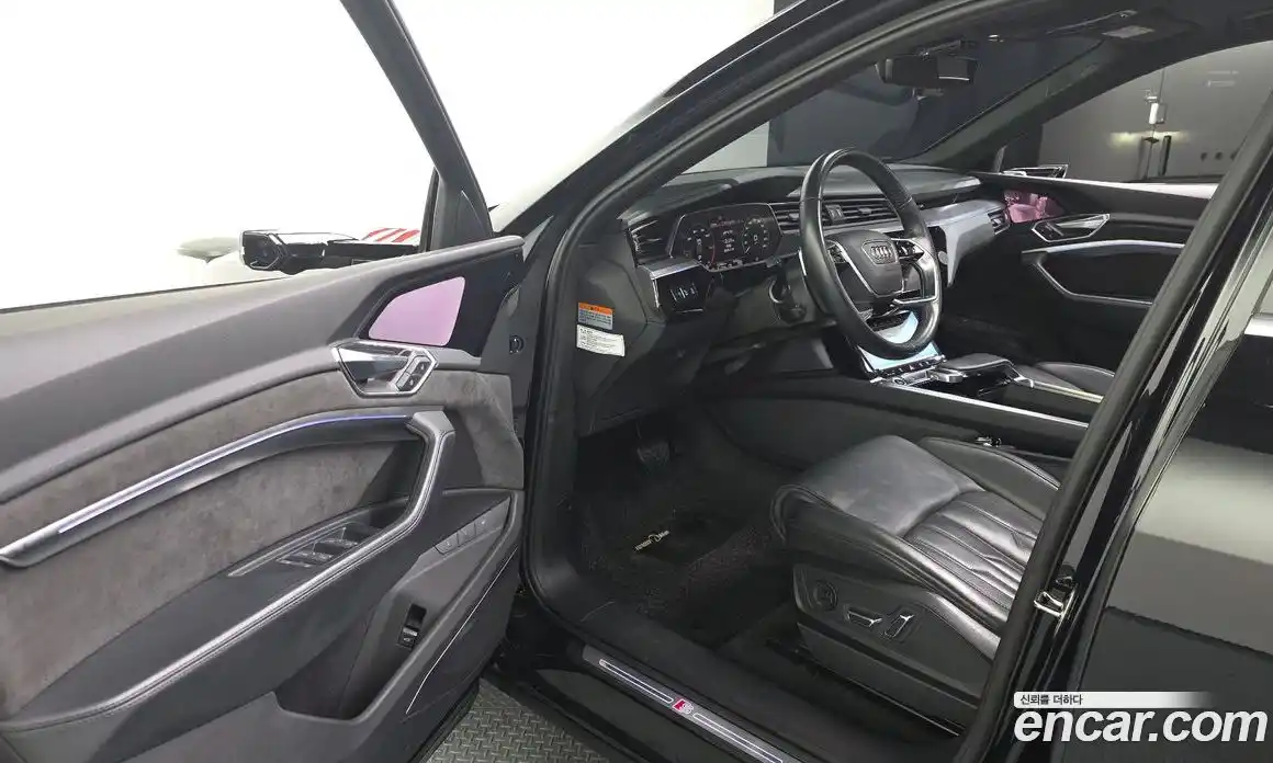 Audi e-tron 2021 0.2 Автомат в Москве № 196640, фото 10