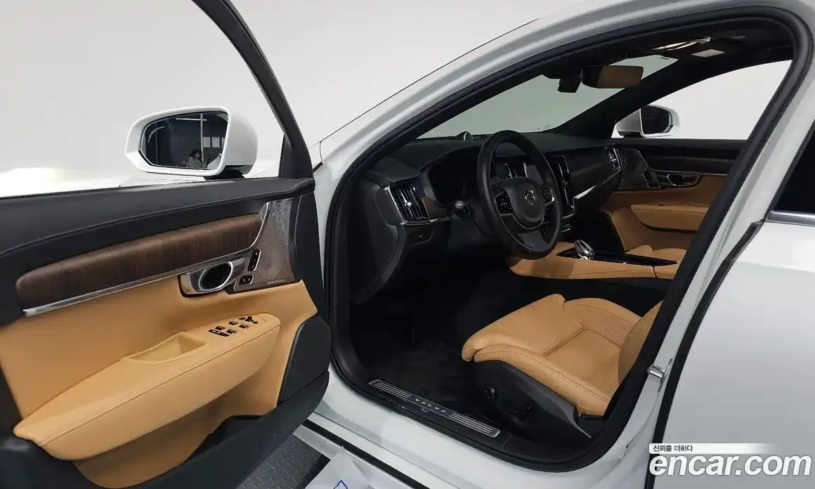 Volvo S90 2023 2.0 Автомат в Москве № 196940, фото 17