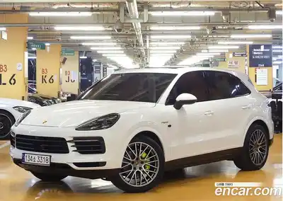 Porsche Cayenne, 2023