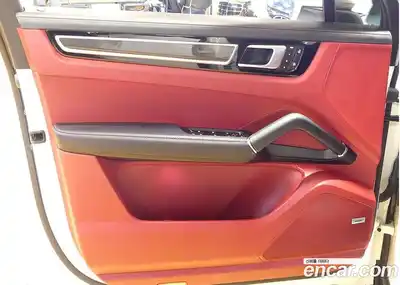 Porsche Cayenne 2023 3.0 Автомат в Москве № 197838, миниатюра 11