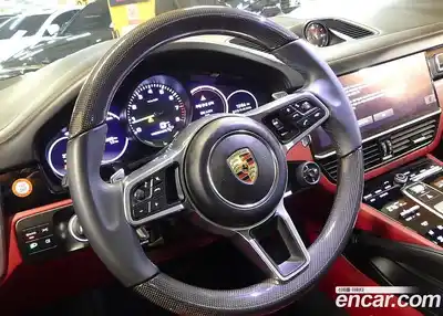 Porsche Cayenne 2023 3.0 Автомат в Москве № 197838, миниатюра 12