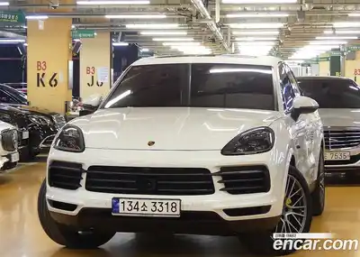 Porsche Cayenne 2023 3.0 Автомат в Москве № 197838, миниатюра 3