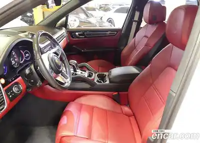 Porsche Cayenne 2023 3.0 Автомат в Москве № 197838, миниатюра 10