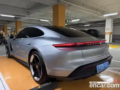 Porsche Taycan 2022 Автомат в Москве № 197965, миниатюра 2