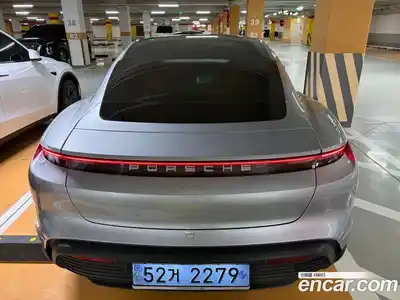 Porsche Taycan 2022 Автомат в Москве № 197965, миниатюра 6