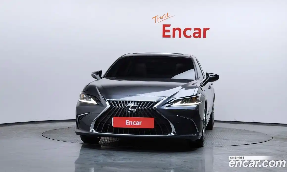 Lexus ES 2023 2.5 Автомат в Москве № 198828, фото 14