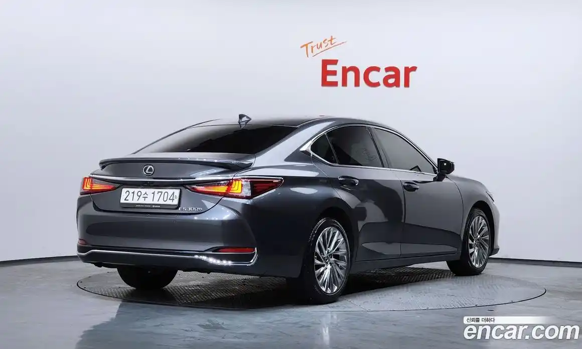 Lexus ES 2023 2.5 Автомат в Москве № 198828, фото 16