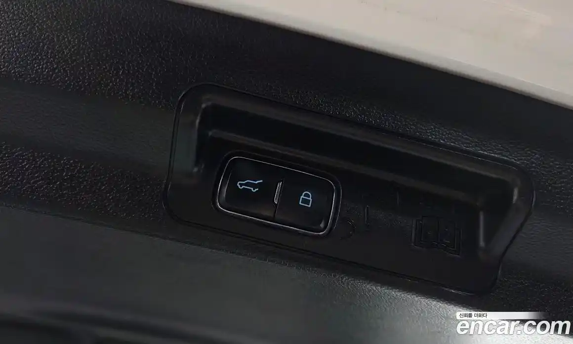 Ford Explorer 2021 2.3 Автомат в Москве № 199858, фото 3