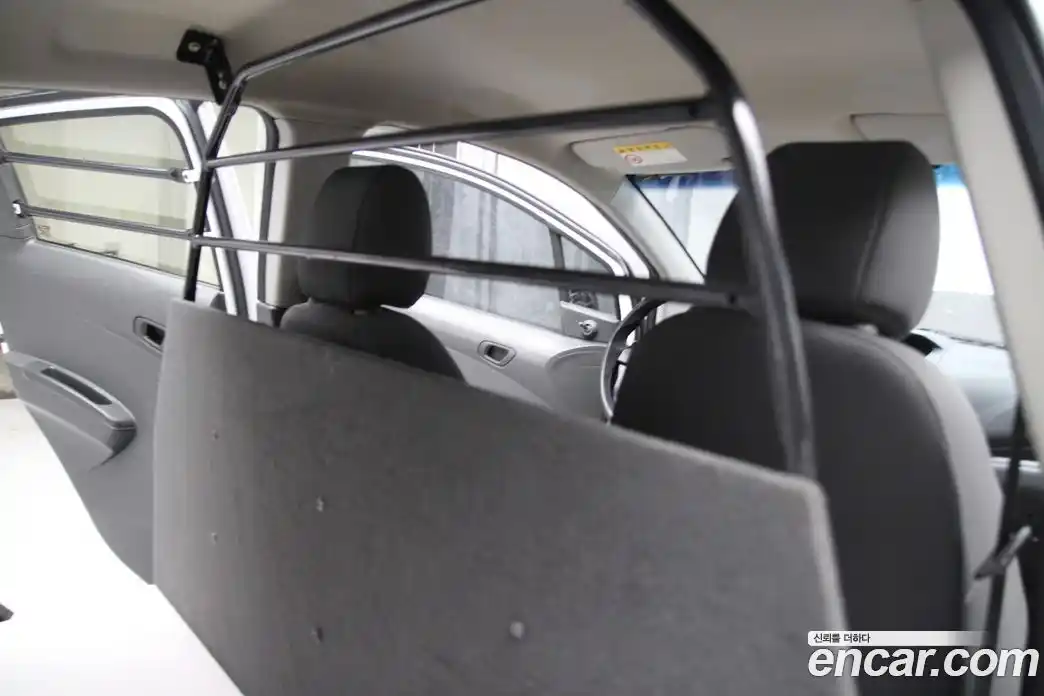 Chevrolet Spark 2014 1.0 Механическая в Москве № 200302, фото 19