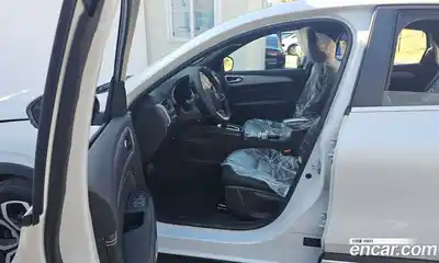 Renault Arkana 2026 1.6 Автомат в Москве № 203884, миниатюра 10