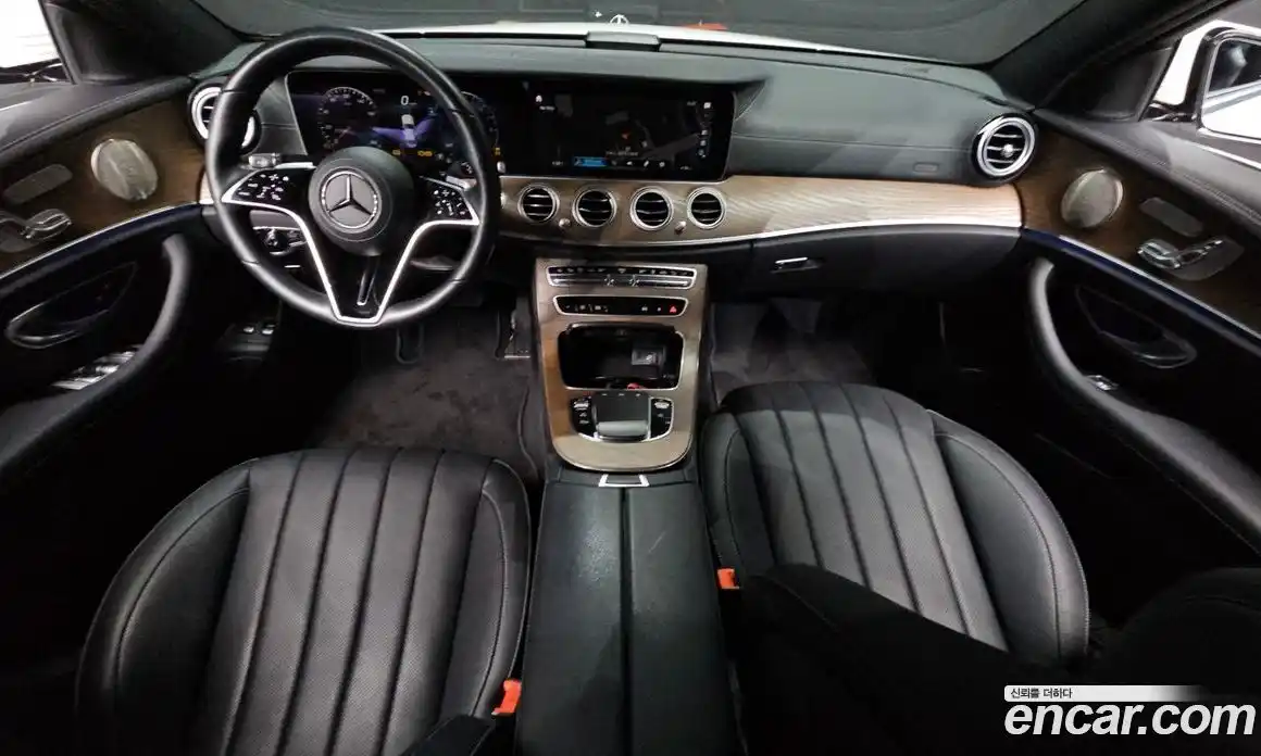 Mercedes-Benz E-Class 2023 2.0 Автомат в Москве № 205162, фото 7