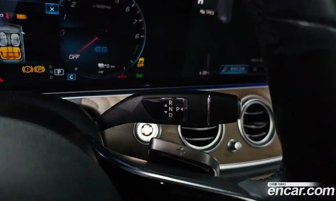 Mercedes-Benz E-Class 2023 2.0 Автомат в Москве № 205162, фото 9