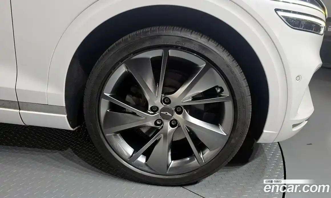 Genesis GV70 2021 2.5 Автомат в Москве № 206363, фото 11