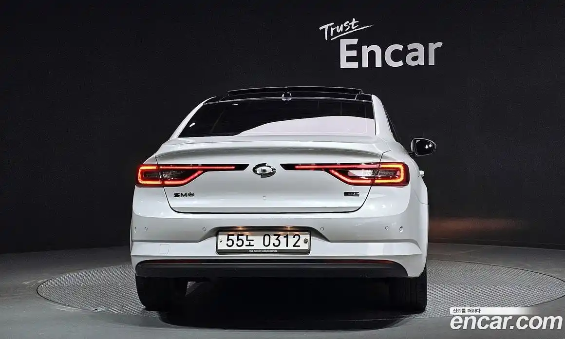 Renault SM6 2016 1.5 Автомат в Москве № 208983, фото 3