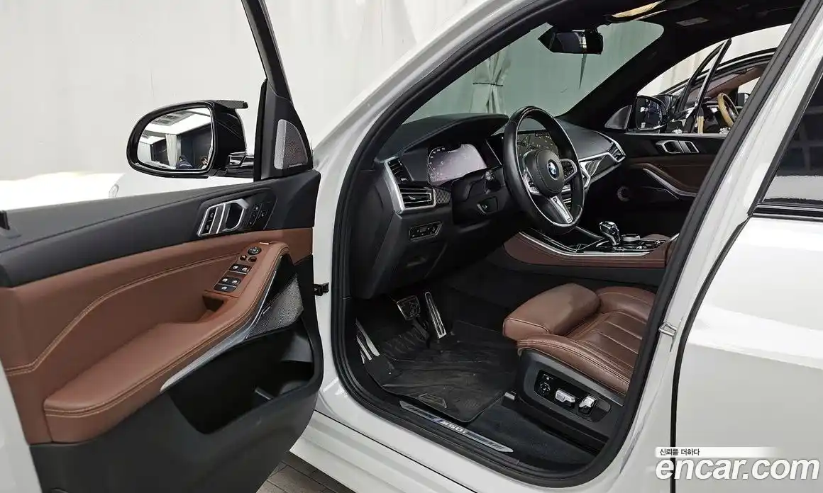 BMW X5 2022 4.4 Автомат в Москве № 211341, фото 9