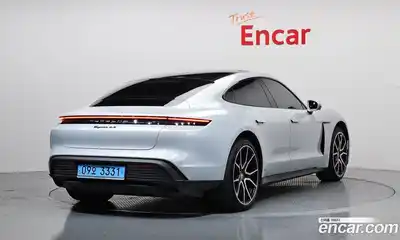 Porsche Taycan 2025 0.2 Автомат в Москве № 212961, миниатюра 2