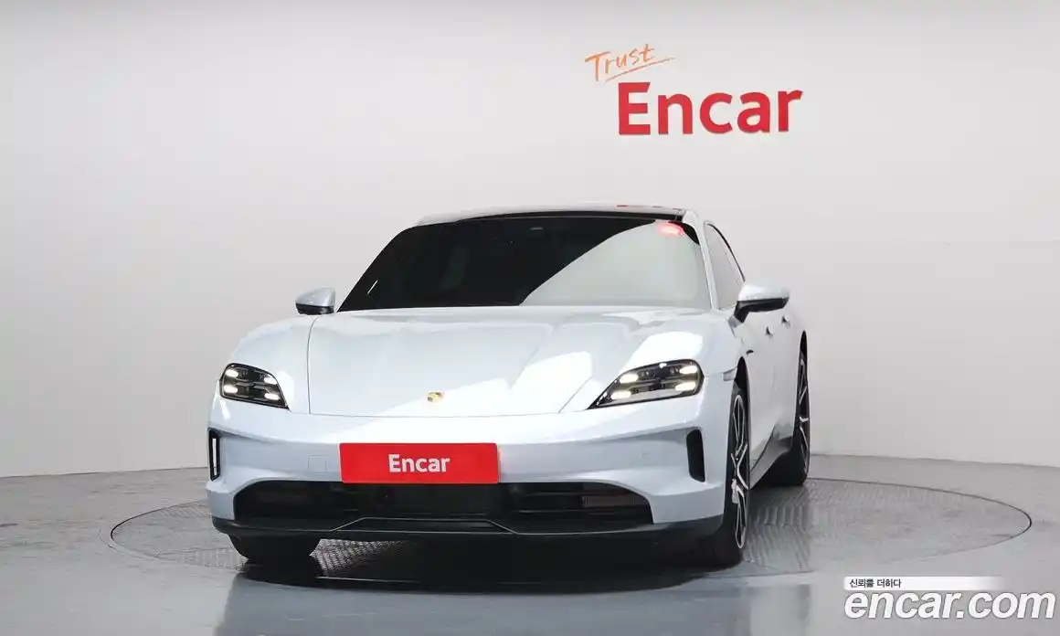 Porsche Taycan 2025 0.2 Автомат в Москве № 212961, фото 3