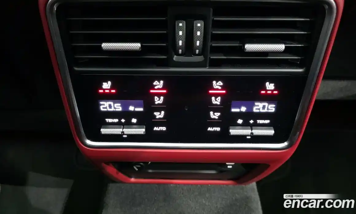 Porsche Cayenne 2022 3.0 Автомат в Москве № 213071, фото 18