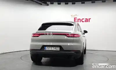 Porsche Cayenne 2022 3.0 Автомат в Москве № 213071, миниатюра 4