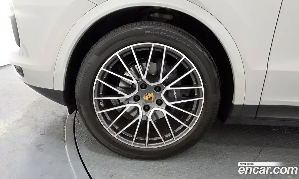 Porsche Cayenne 2022 3.0 Автомат в Москве № 213071, фото 5