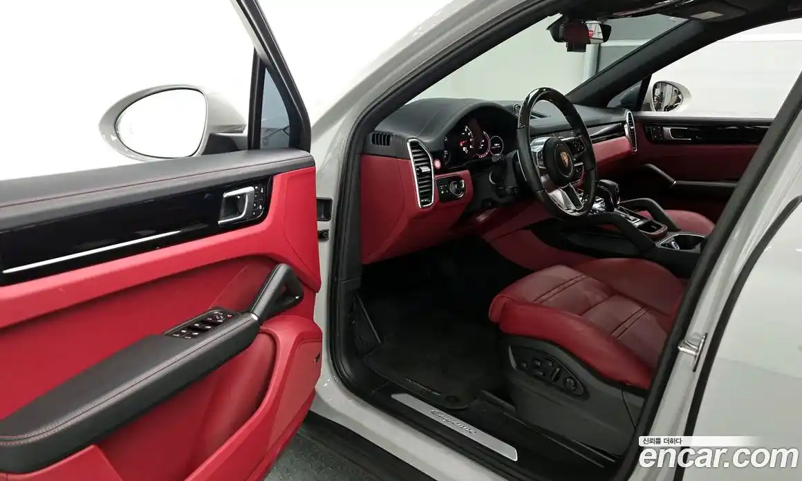 Porsche Cayenne 2022 3.0 Автомат в Москве № 213071, фото 9