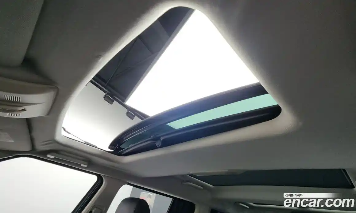 Land Rover Discovery 2016 3.0 Автомат в Москве № 213756, фото 18