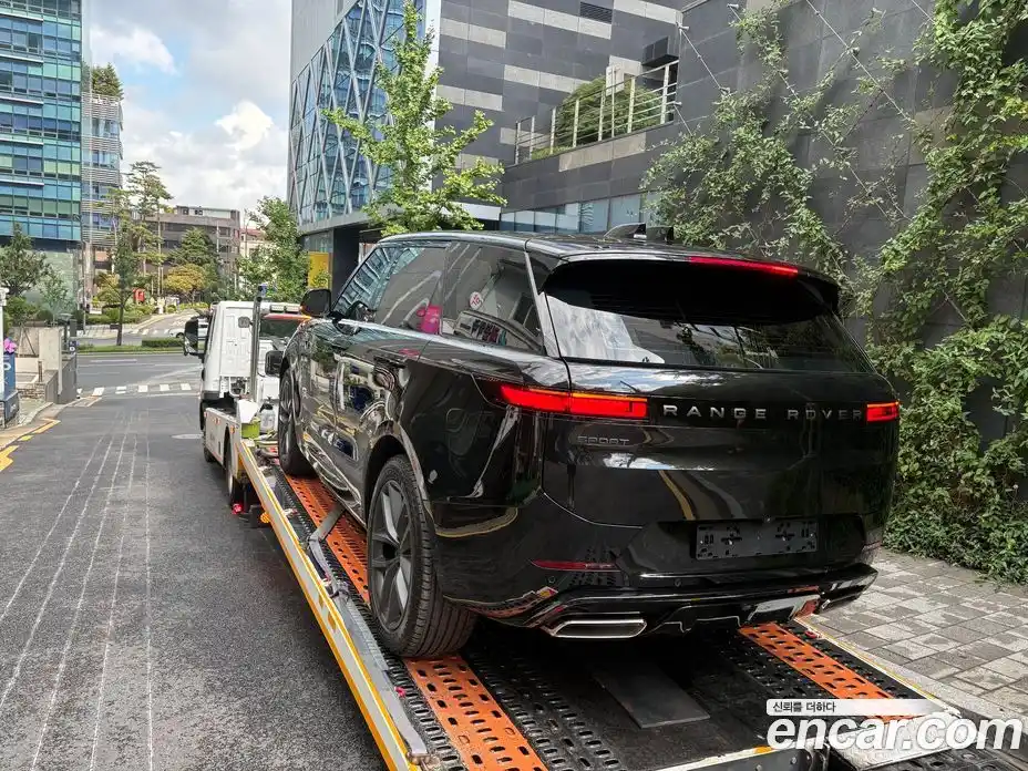 Land Rover Range-Rover Sport 2025 3.0 Автомат в Москве № 213902, фото 3