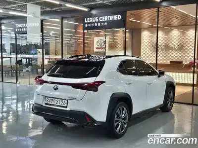 Lexus UX 2025 2.0 Вариатор в Москве № 214747, миниатюра 2