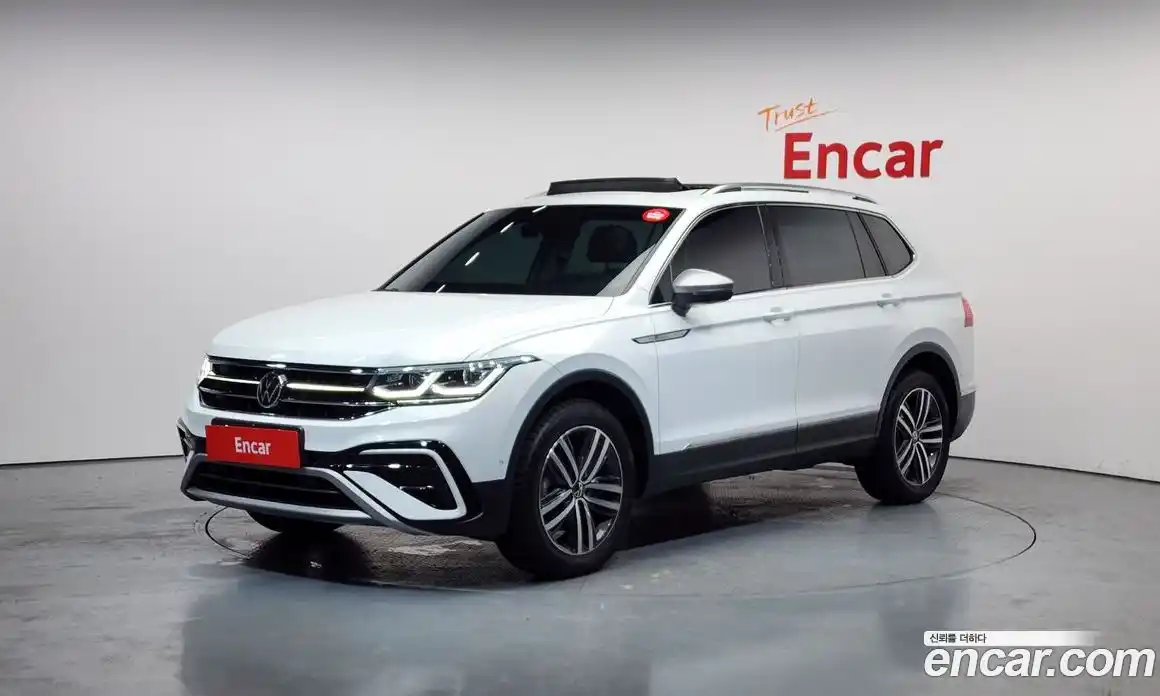 Volkswagen Tiguan 2022 2.0 Автомат в Москве № 214869, фото 17