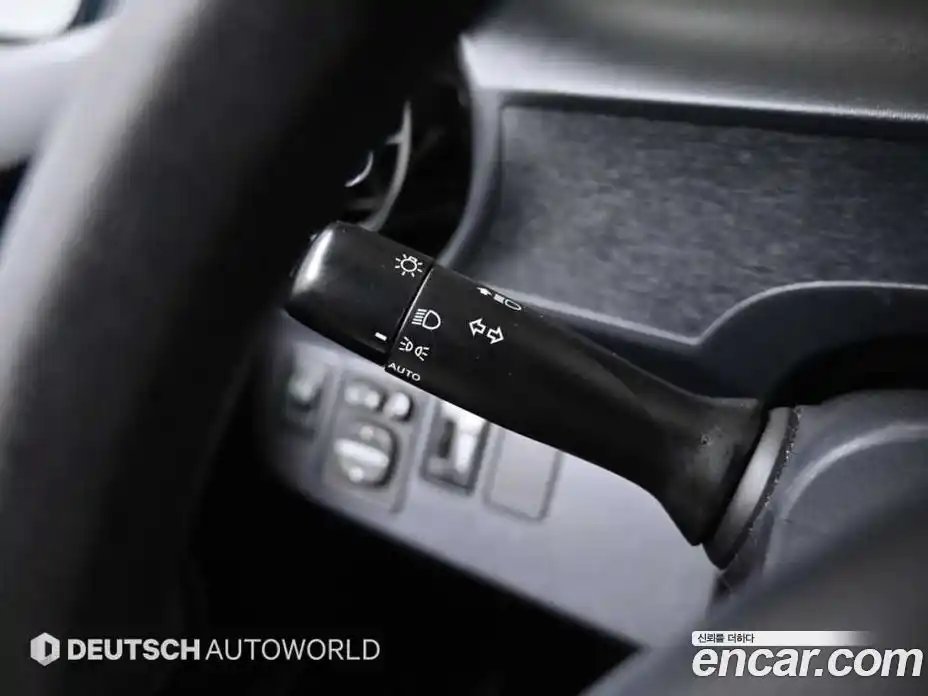 Toyota Prius 2018 1.5 Автомат в Москве № 215661, фото 16