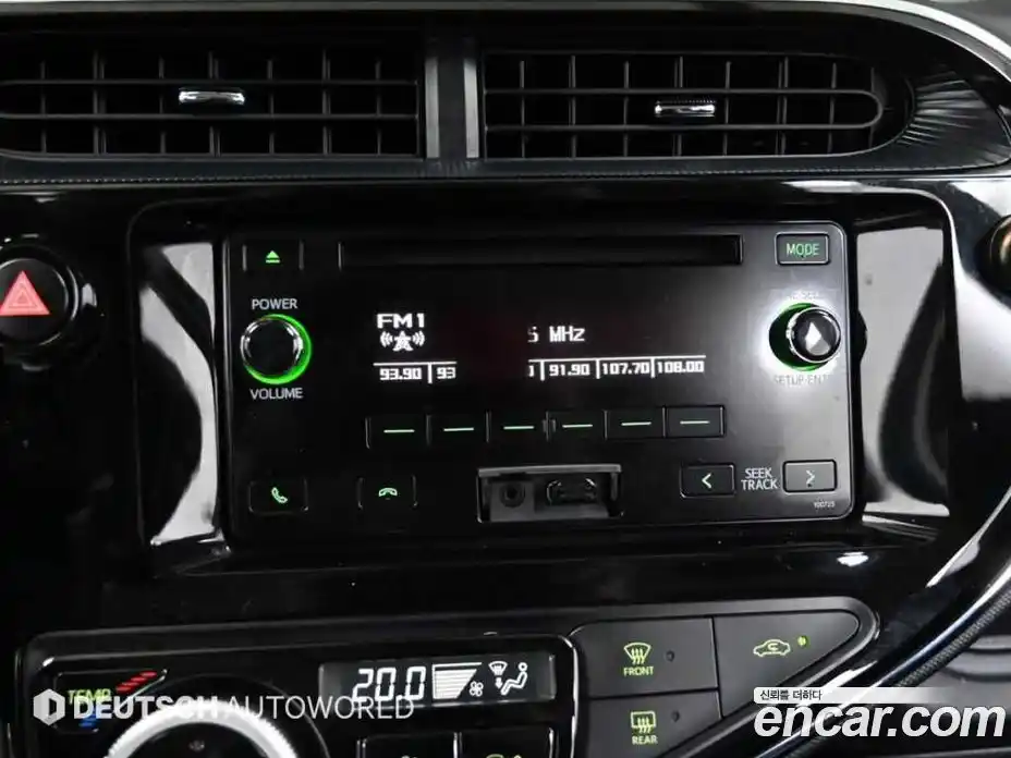 Toyota Prius 2018 1.5 Автомат в Москве № 215661, фото 17