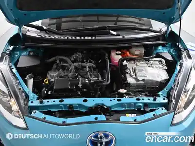 Toyota Prius 2018 1.5 Автомат в Москве № 215661, миниатюра 6