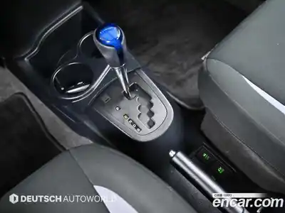 Toyota Prius 2018 1.5 Автомат в Москве № 215661, миниатюра 9