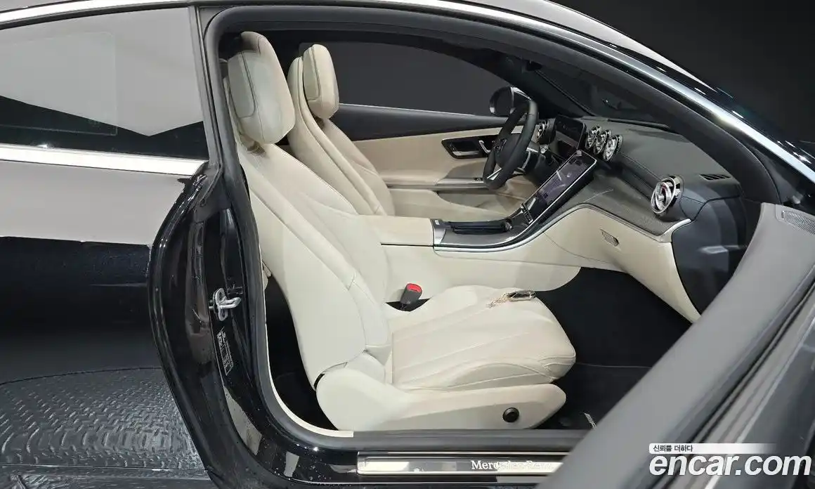 Mercedes-Benz CLE-Class 2025 2.0 Автомат в Москве № 216735, фото 14