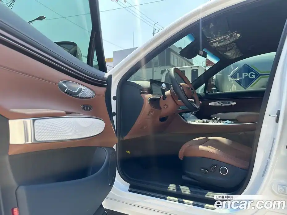 Genesis GV70 2025 2.5 Автомат в Москве № 21766, фото 5