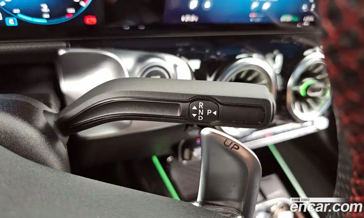 Mercedes-Benz GLB-Class 2023 2.0 Автомат в Москве № 222304, фото 14