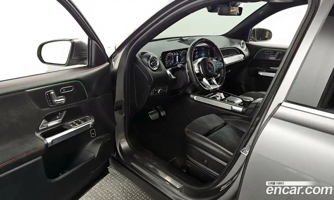 Mercedes-Benz GLB-Class 2023 2.0 Автомат в Москве № 222304, фото 17