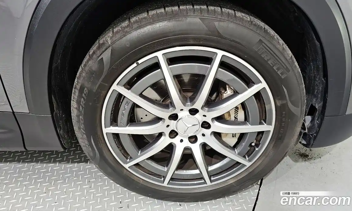 Mercedes-Benz GLB-Class 2023 2.0 Автомат в Москве № 222304, фото 4