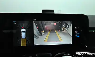 Mercedes-Benz GLB-Class 2023 2.0 Автомат в Москве № 222304, миниатюра 5