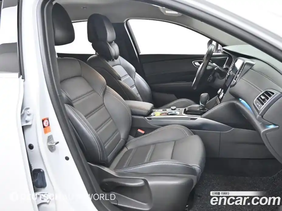 Renault SM6 2021 1.3 Автомат в Москве № 222627, фото 10