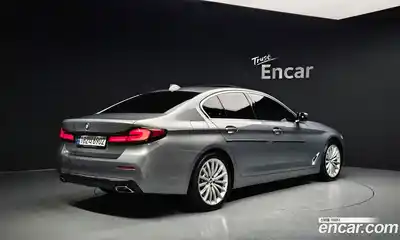 BMW 5-Series 2023 2.0 Автомат в Москве № 228453, миниатюра 2