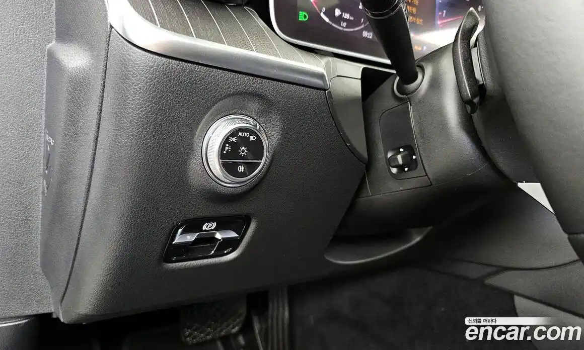 Mercedes-Benz C-Class 2024 2.0 Автомат в Москве № 229450, фото 17