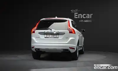 Volvo XC60 2016 2.0 Автомат в Москве № 230594, миниатюра 3