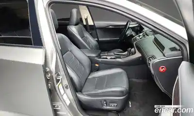 Lexus NX 2018 2.5 Автомат в Москве № 232009, миниатюра 2