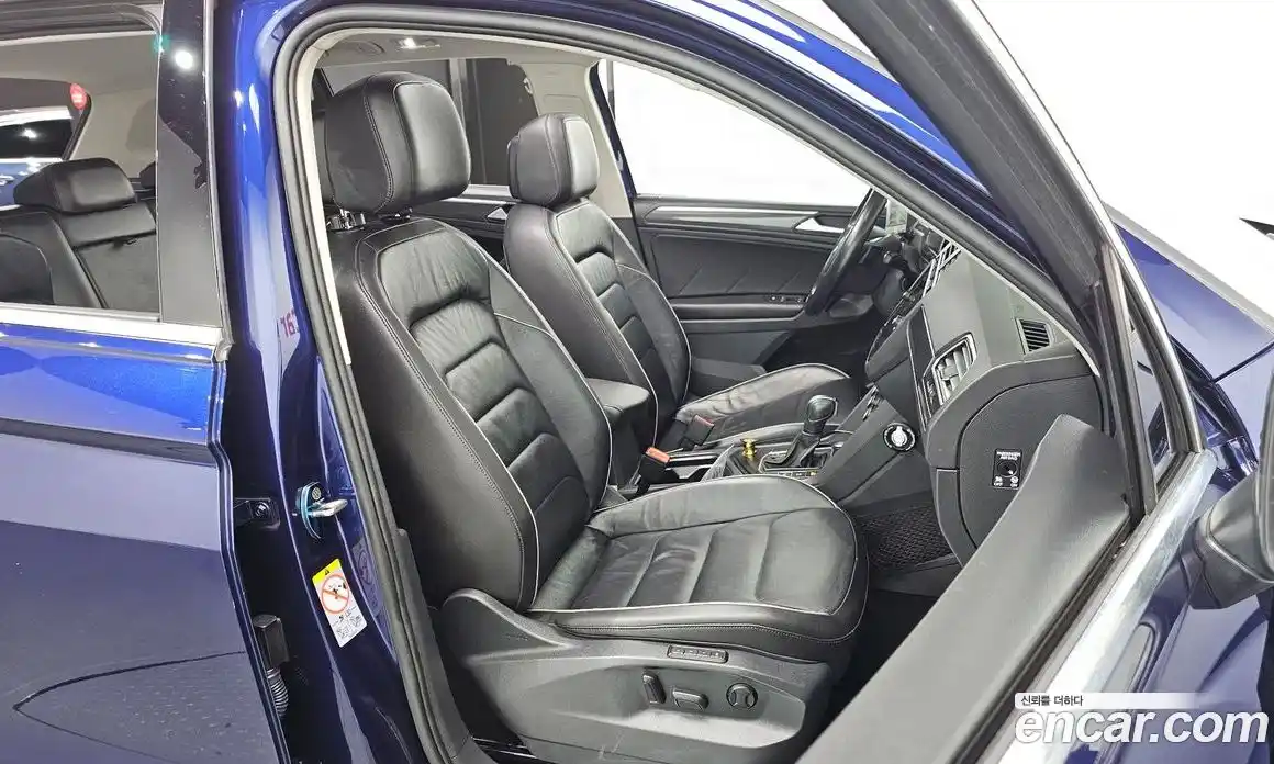 Volkswagen Tiguan 2020 2.0 Автомат в Москве № 232215, фото 14