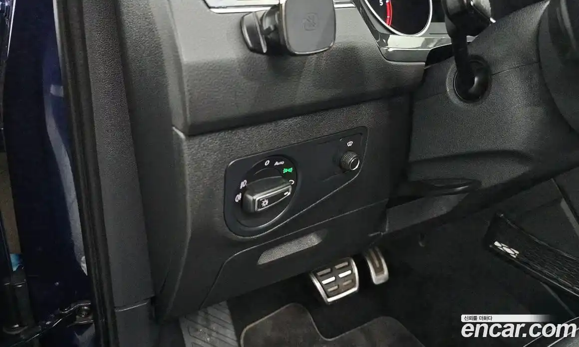 Volkswagen Tiguan 2020 2.0 Автомат в Москве № 232215, фото 19