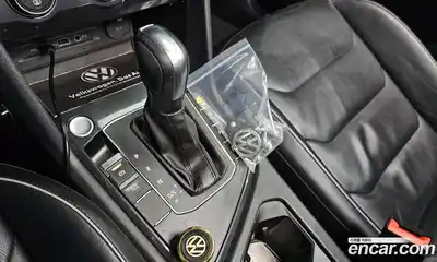 Volkswagen Tiguan 2020 2.0 Автомат в Москве № 232215, миниатюра 4