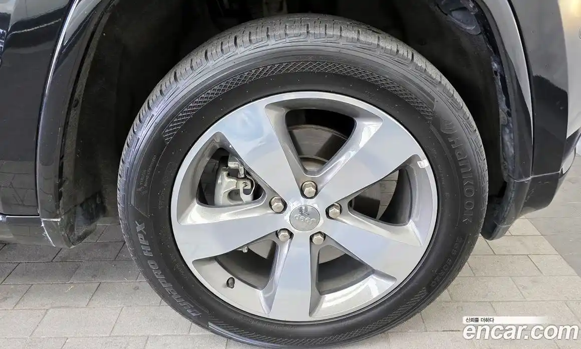 Jeep Cherokee 2016 3.0 Автомат в Москве № 232732, фото 6