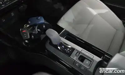 Toyota Prius 2026 2.0 Автомат в Москве № 232797, миниатюра 2