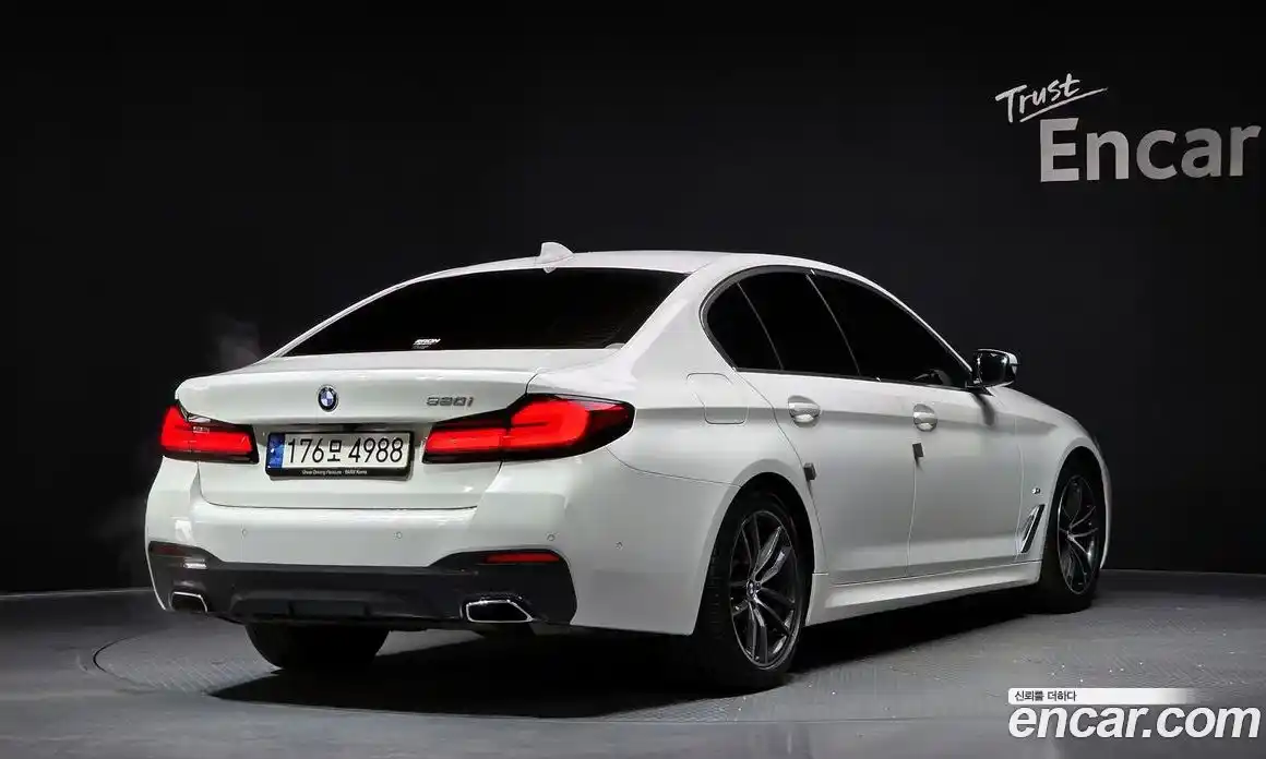 BMW 5-Series 2021 2.0 Автомат в Москве № 236192, фото 3